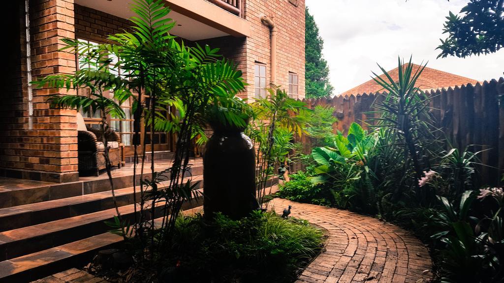 Aark Guest Lodge Vanderbijlpark Exterior foto